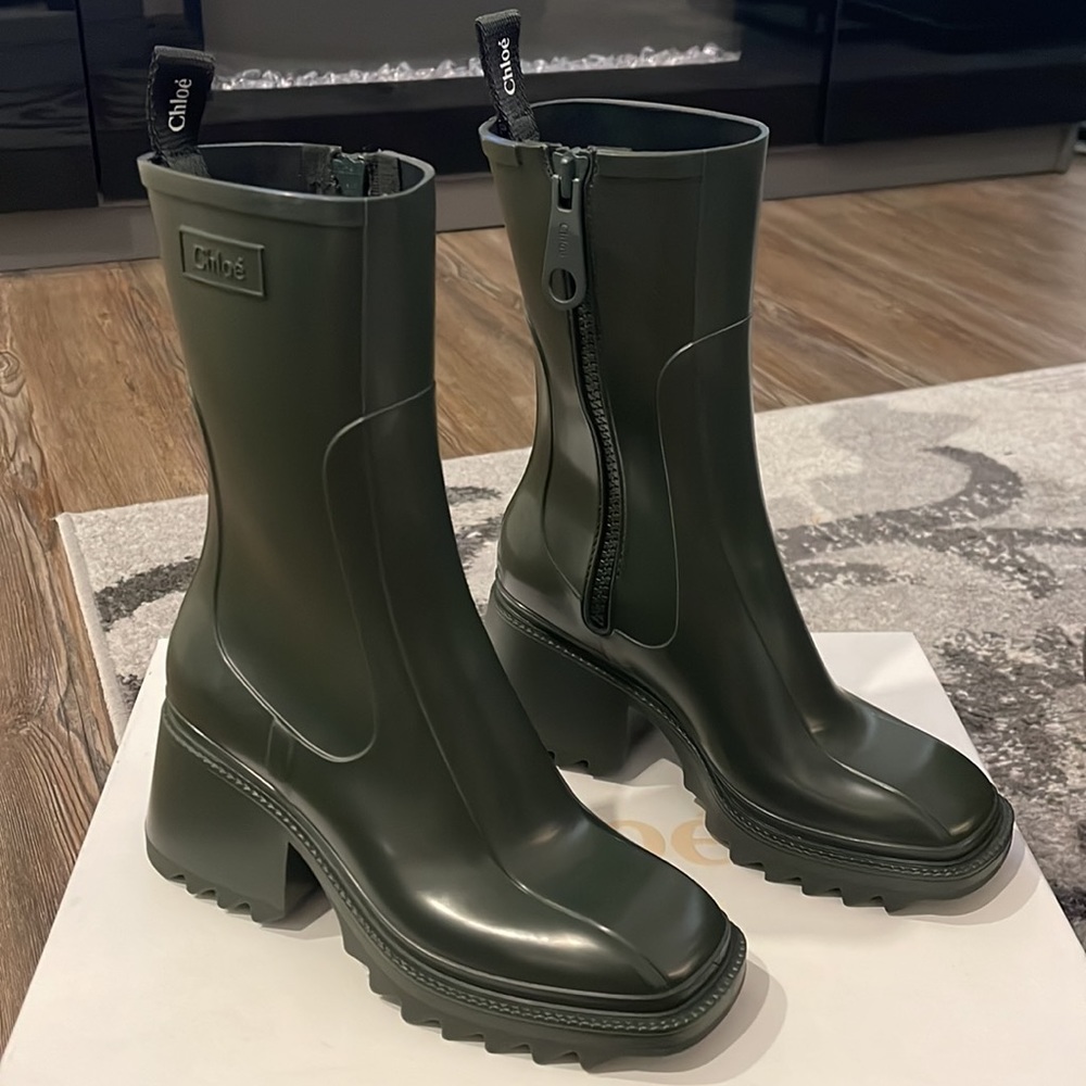 CHLOE Betty Rainboots